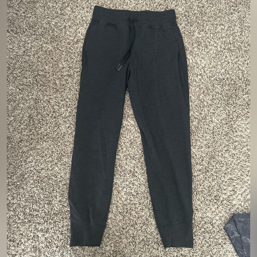 Lululemon sweatpants jogger